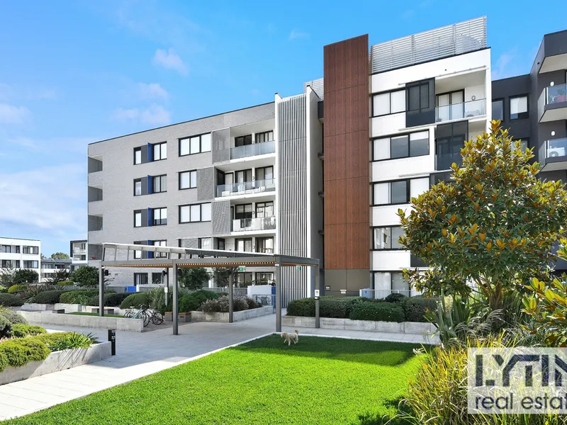 North-east facing 2-bedroom apartment with two car spaces 