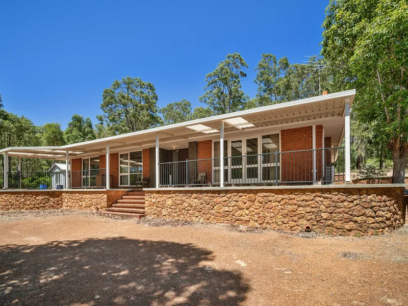 It's all here just needs a touch up