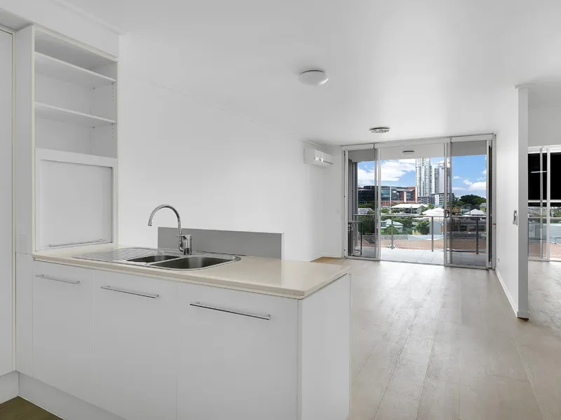 Emporium Executive inner city retreat 