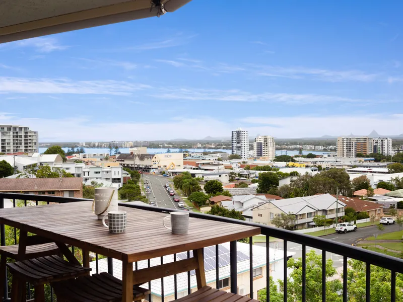 Views, Location, Lifestyle... Life’s a Beach!