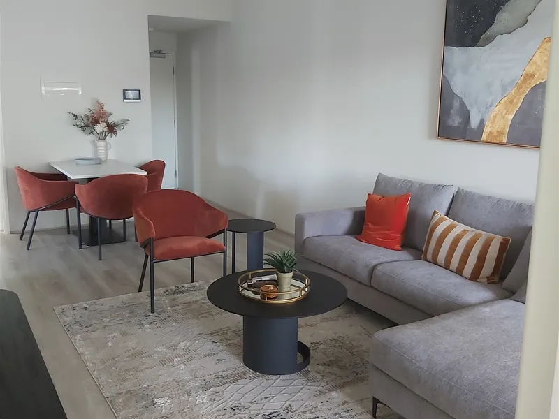 FULLY FURN./EQUIPPED/AVAIL. JULY 11