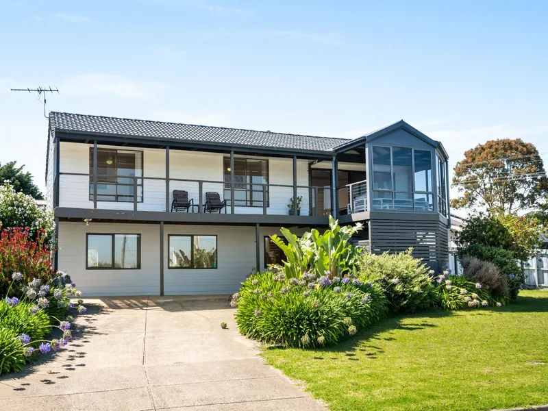 A home that has it all - dual living, uninterrupted views and a large commercial shed.