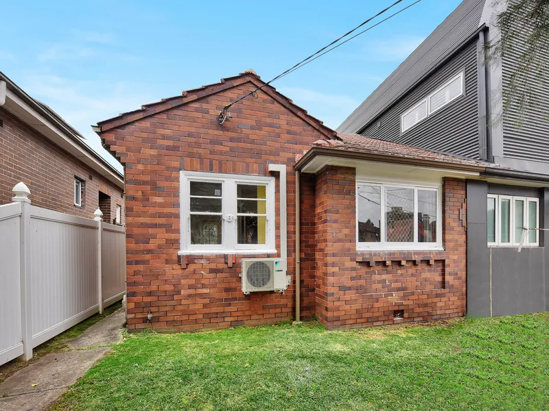 Renovated three bedroom Semi Cottage