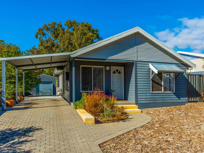 STROLL RIGHT TO RIVER, STROLL LEFT TO TOWN