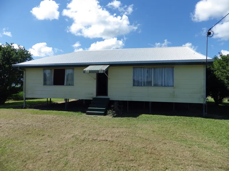 ENJOY REFRESHING BREEZES, LARGE SHED & NEAT HOUSE