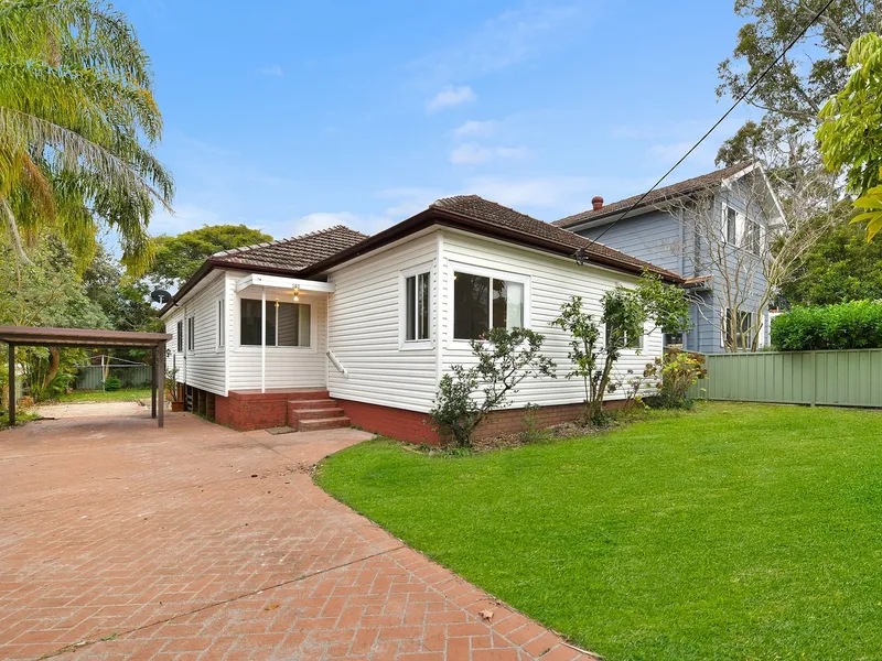 Ticks All the Boxes ! - Renovated 5 Bedroom Family Home