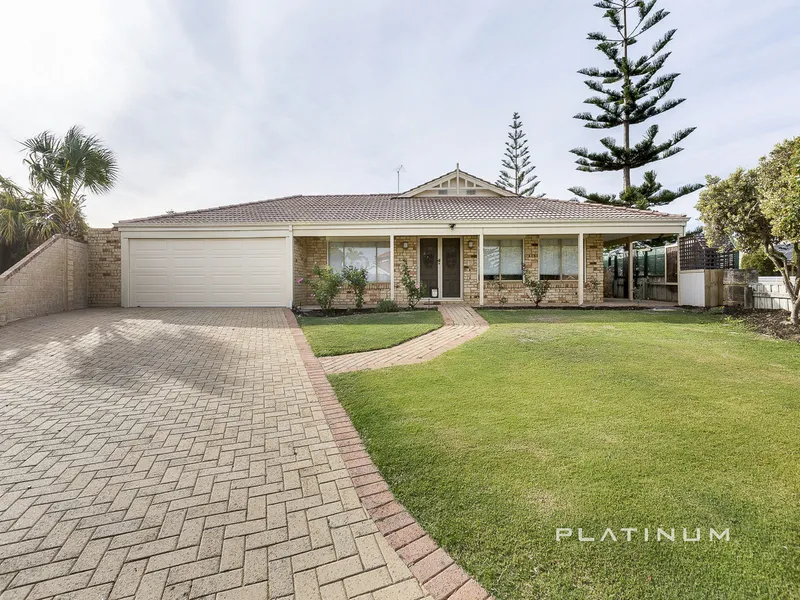 Spacious family home plus seperate granny flat & Pool!