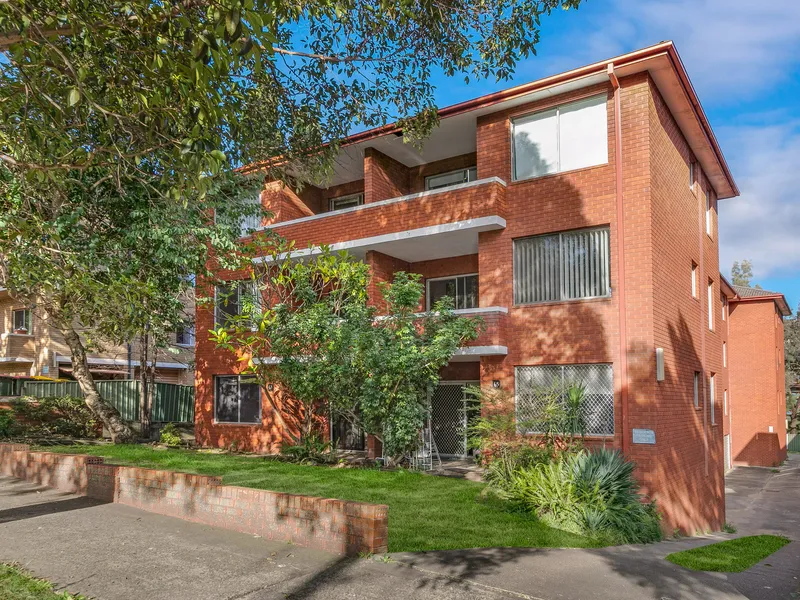 Two Bedroom Garden Apartment
