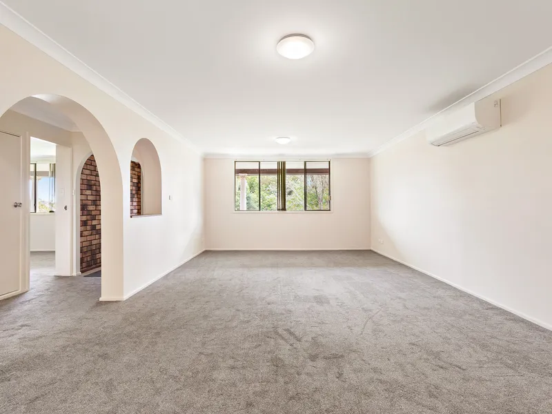 SPACIOUS AIR-CONDITIONED LOW MAINTENANCE PROPERTY IN PRIME LOCATION