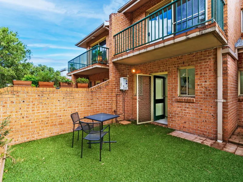 Sensational Townhouse!