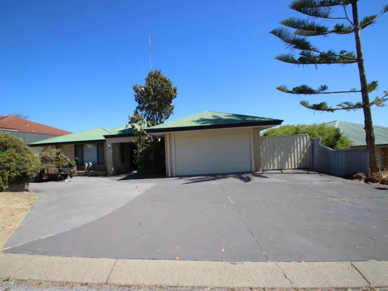 Large Australind Home