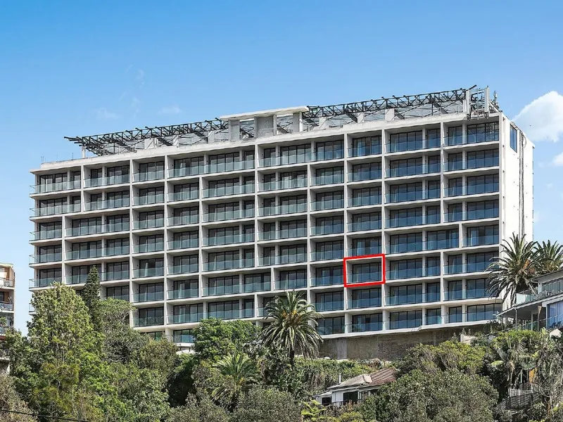 Skye Tamarama - Landmark Building