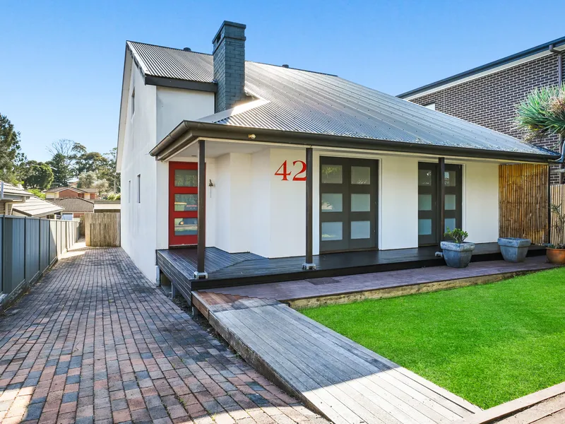 Spacious 4 Bedroom Home with Above Ground Swimming Pool