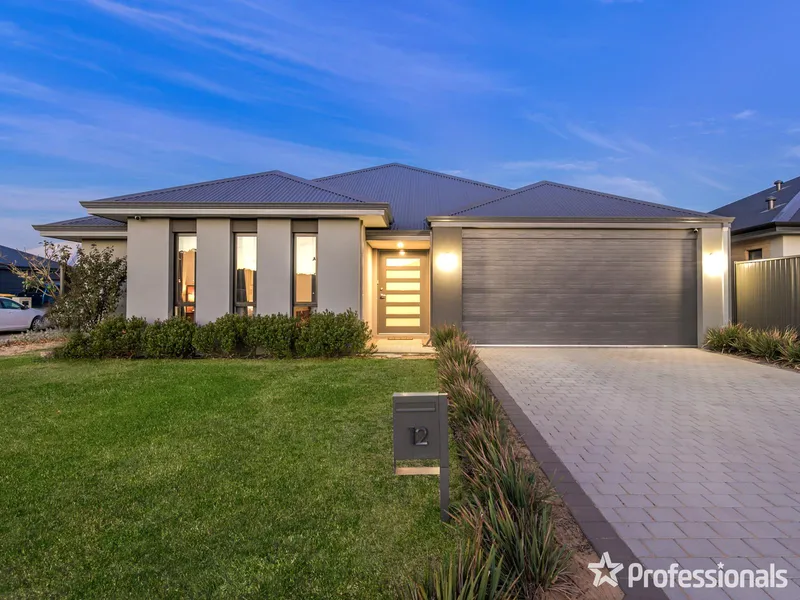 MODERN AND SPACIOUS FAMILY HOME IN A SUPERB LOCATION