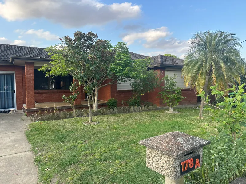 Charming Classic in Smithfield + Water Usage Included