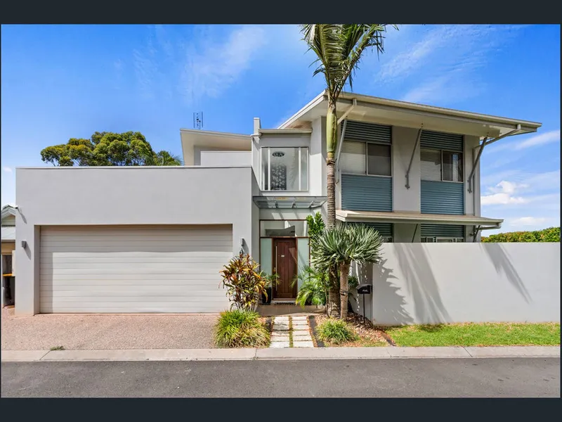 Spacious 4-Bedroom Home with Outdoor Oasis!