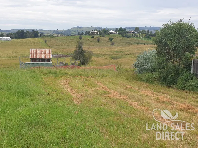 TITLE REGISTERED LAND. UNRESTRICTED RURAL VIEWS. NO REAR NEIGHBOUR.