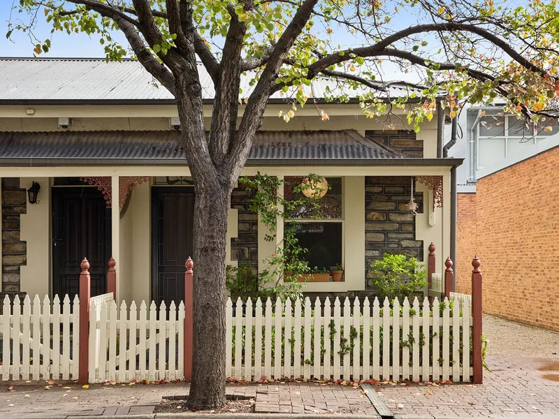 Convenient & Charming Cottage