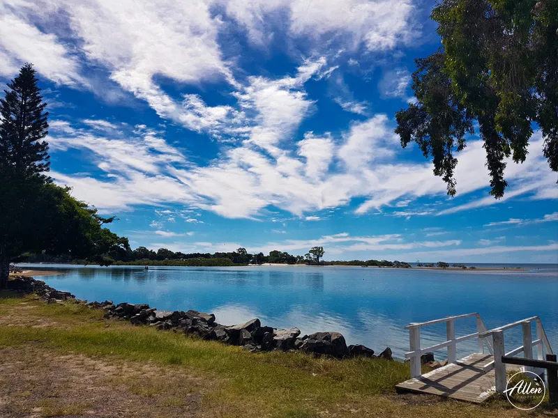 Stunning Ocean Views - Waterfront 1,196m2 Allotment