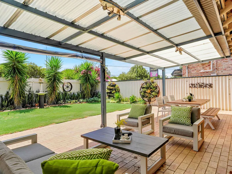 Spread your wings in this bright spacious home!