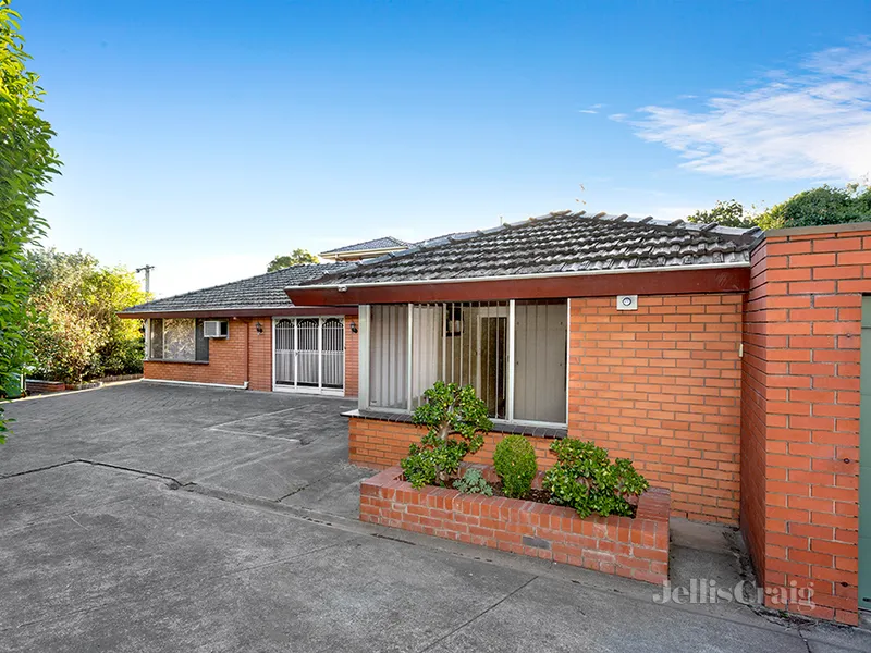Visitor access via Douglas Street Rosanna - Large Corner block home, gardener Included!
