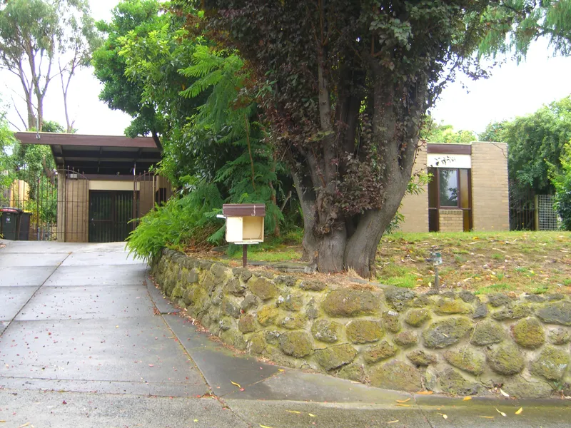 Family home in the Heart of Ashwood. 