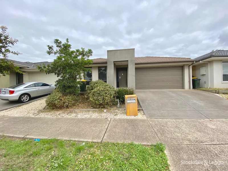 4 BEDROOM FAMILY HOME FOR RENT IN LALOR !!