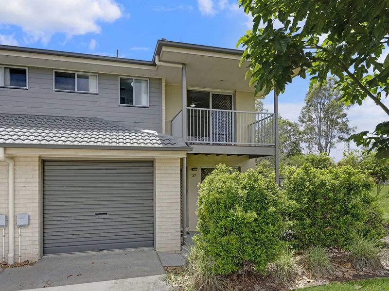 3 BEDROOMS | AIRCON | CORNER TOWNHOUSE | AVAILABLE FEBRUARY