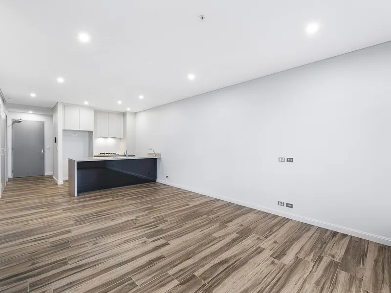 Rare Opportunity One Bedroom Plus Study For Sale