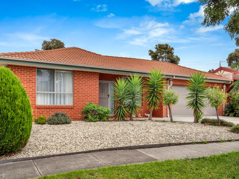 Perfectly Located! - Close to Schools, Shops & Public Transport