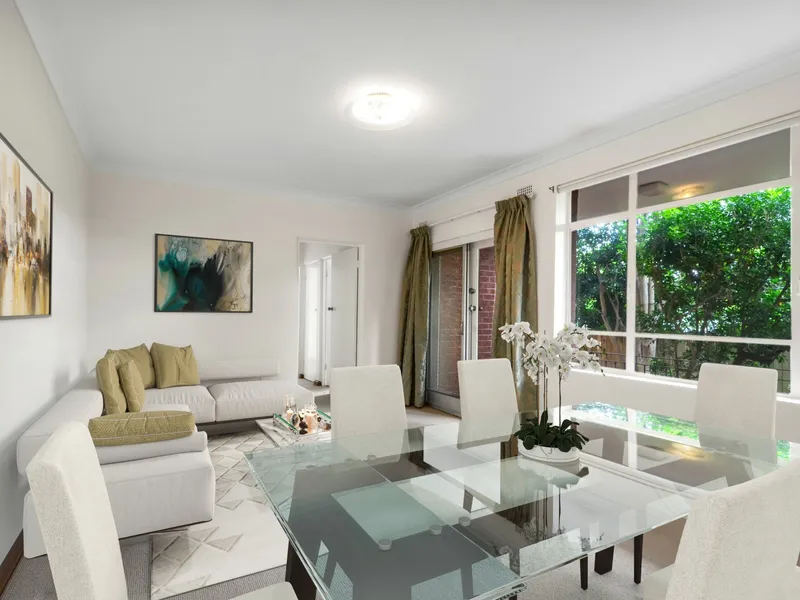 Rear of Block Sanctuary. Stroll to Lane Cove