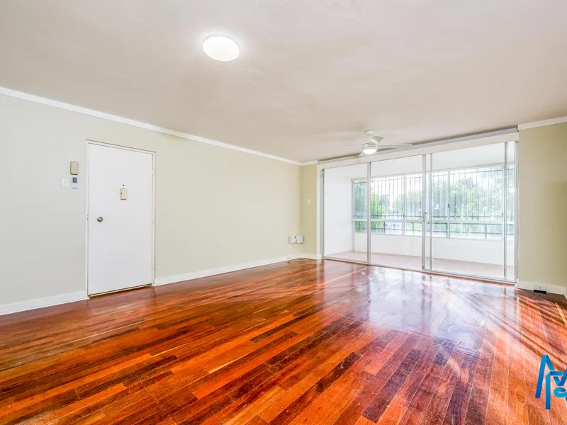 VICTORIA PARK APARTMENT FOR RENT