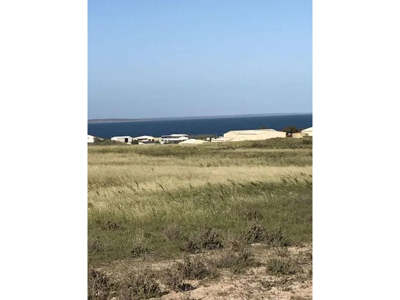 Amazing flat block ocean views 