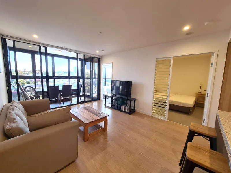 FULLY FURNISHED 2 BEDROOMS APARTMENT FOR RENT
