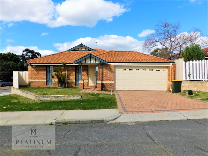 Family Home - Close to everything! 