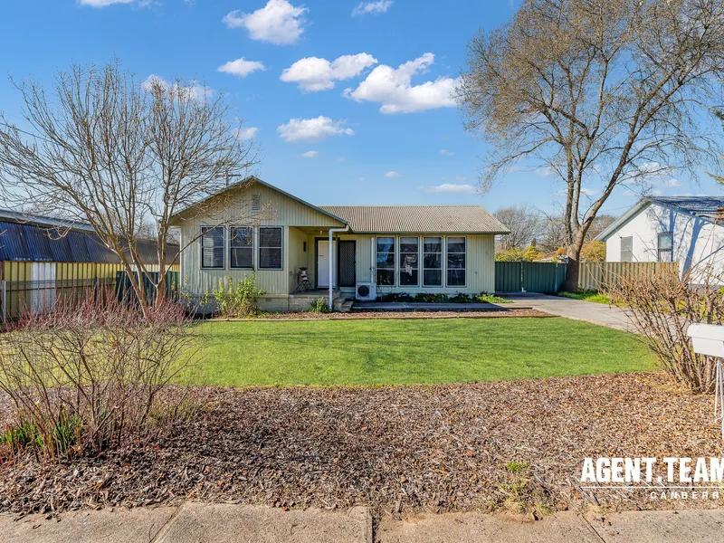 Charming Cottage Bliss in Ainslie