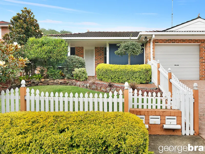 SPARKLING COCKTAIL POOL AND MORE