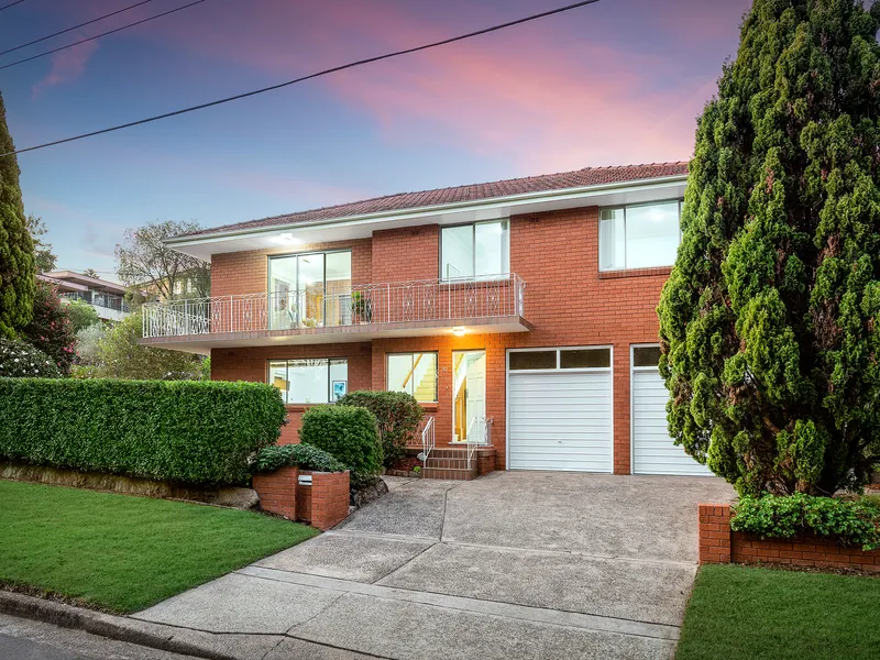 Spacious family home with dual living option