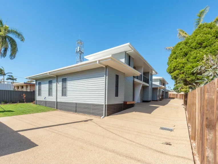 EXECUTIVE LIVING OVERLOOKING HISTORIC ALEXANDRA PARK