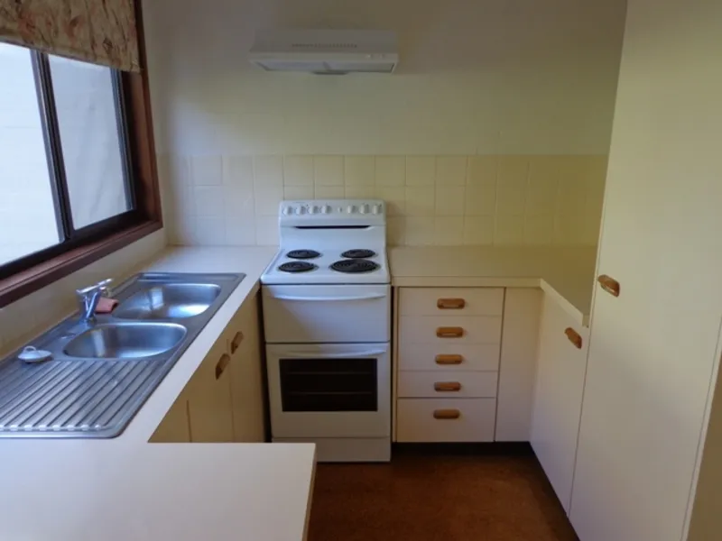 Three Bedroom two storey Townhouse in a quiet complex!