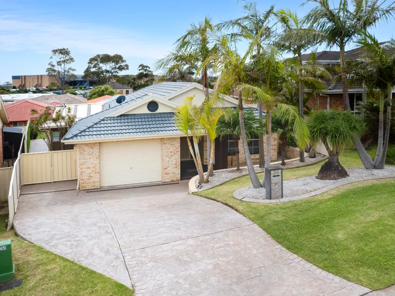 Single Level Living At It's Best !