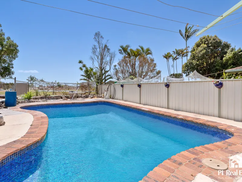 Perfect FURNISHED family home. What more could you want?