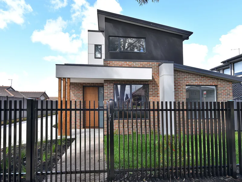 PERFECTLY LOCATED WITH STREET FRONTAGE