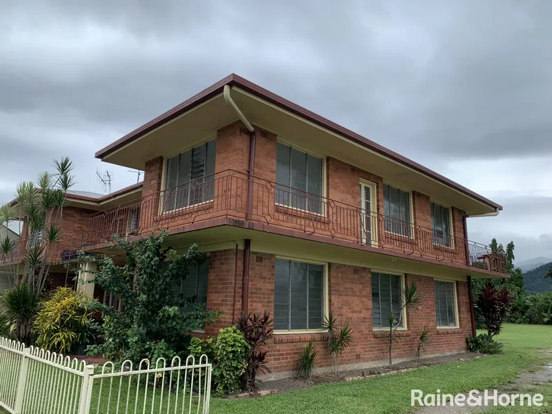 Unfurnished Unit in the heart of Mossman