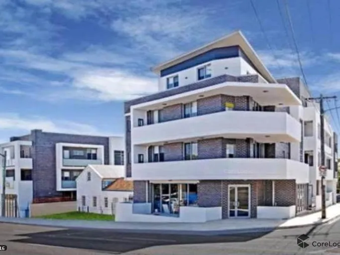 SPACIOUS SECURITY APARTMENT- 1 week FREE rent!! apply today!