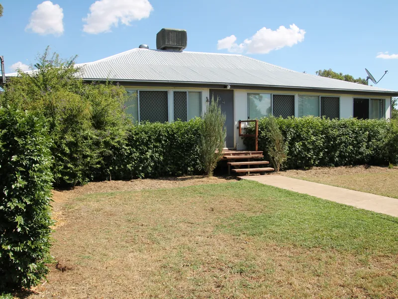 STUNNING HOME ON LARGE BLOCK