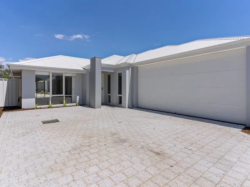 RARE BRAND NEW QUALITY HOME READY TO MOVE IN