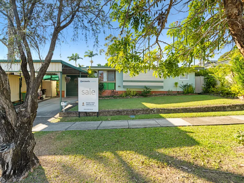 Origional 1960s Cottage - First Time On Market in 63 Years