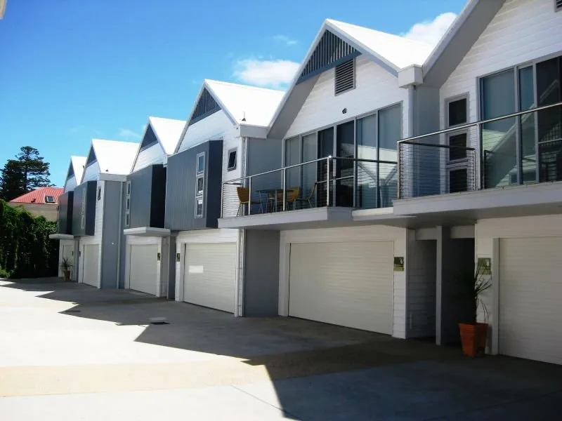 Luxurious getaway & hands-free investment