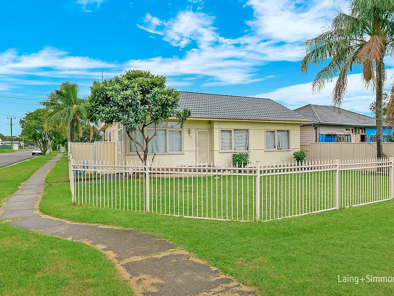 House and granny flat on a north facing 556sqm corner block